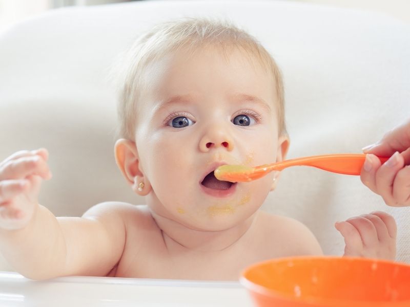 Alimentar a tu bebé: 6–12 meses