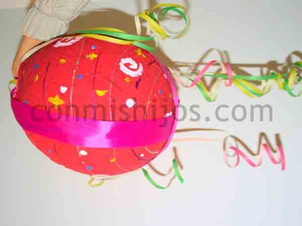 Cómo hacer una piñata casera para una fiesta