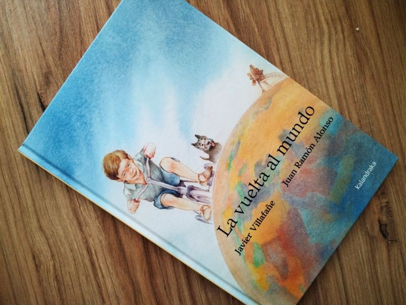 Libro infantil acumulativo: la vuelta al mundo